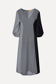 Stine Goya Three-Quarter Sleeve Midi Dress Dress Black / White